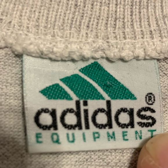 Vintage adidas Knitted V-Neck Embroidered Logo Tee - Picture 4 of 4